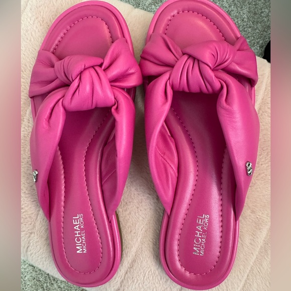 🌸Michael Kors NWOT Knotted Slide Sandals - Picture 1 of 4